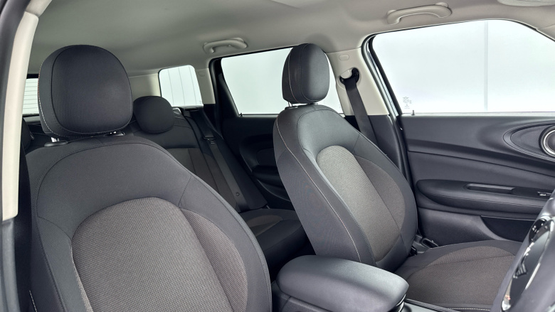 MINI Clubman 1.5 Cooper Classic 6dr Petrol Estate